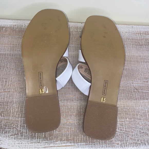 STEVEN NEW YORK WHITE WITH SILVER TOE BAND LEATHER  COMFORT SANDALS SIZE 8.5 M - Picture 11 of 16